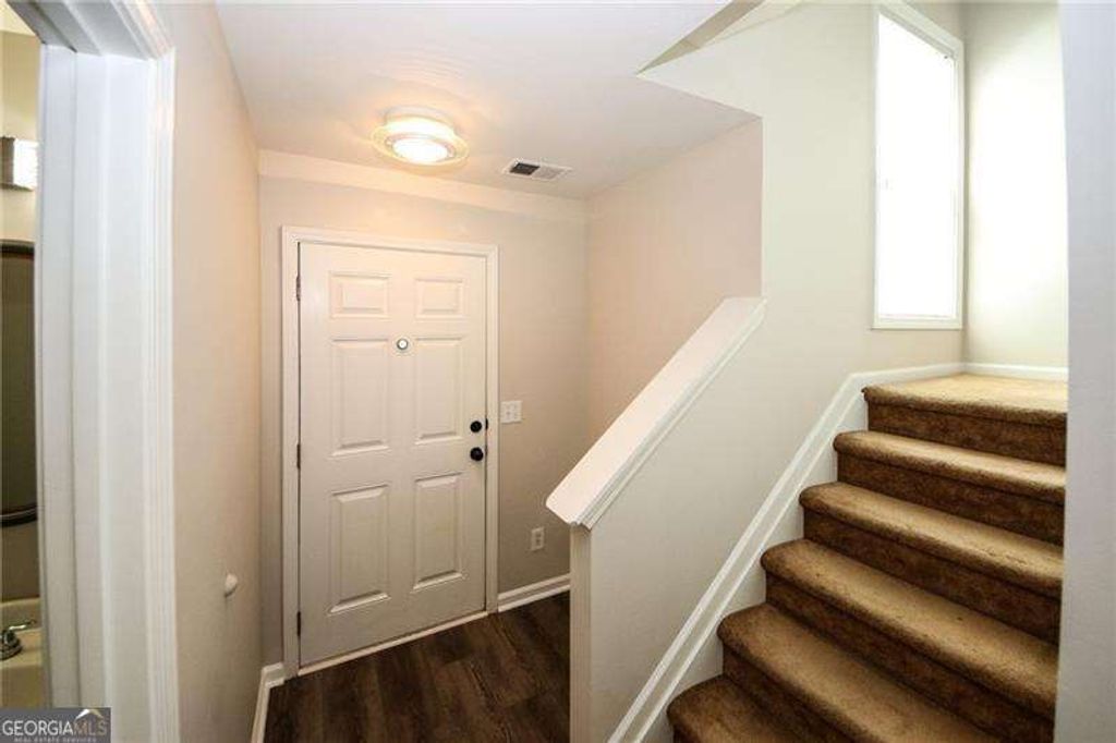 Photo of 121 Stoneforest Drive, Woodstock, GA 30189 (MLS # 10762976)