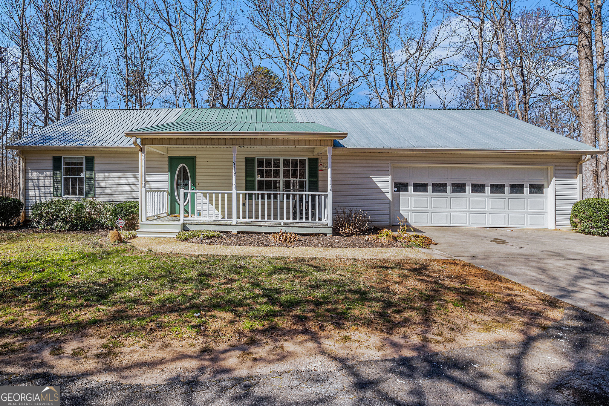 Mount Airy, Georgia 30563, United States, 3 Bedrooms Bedrooms, ,3 BathroomsBathrooms,Residential,Active,78174