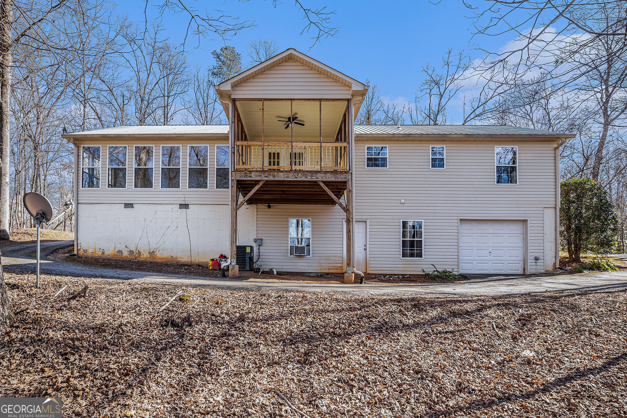 Mount Airy, Georgia 30563, United States, 3 Bedrooms Bedrooms, ,3 BathroomsBathrooms,Residential,Active,78174