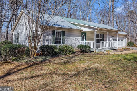 A home in Mount Airy