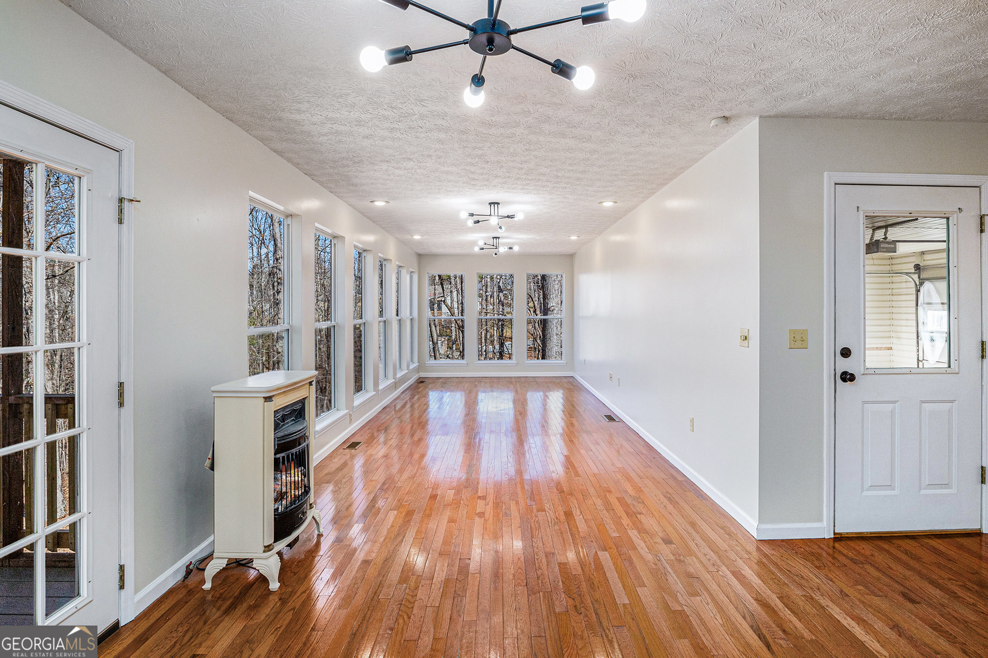 Mount Airy, Georgia 30563, United States, 3 Bedrooms Bedrooms, ,3 BathroomsBathrooms,Residential,Active,78174