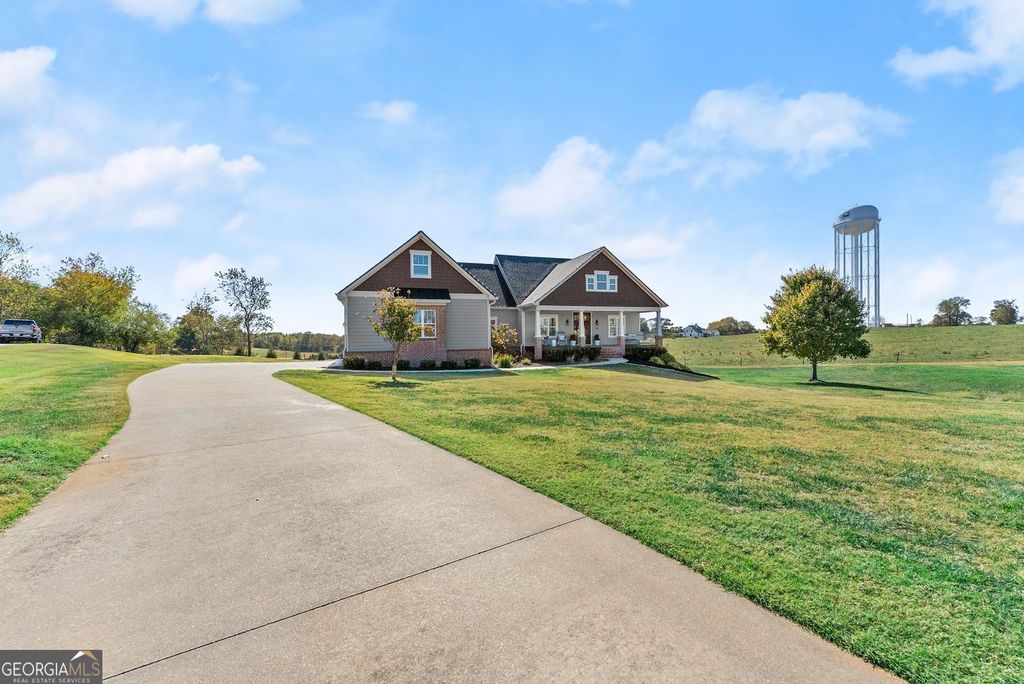 Photo of 360 Clear View Court, Clermont, GA 30527 (MLS # 10673199)