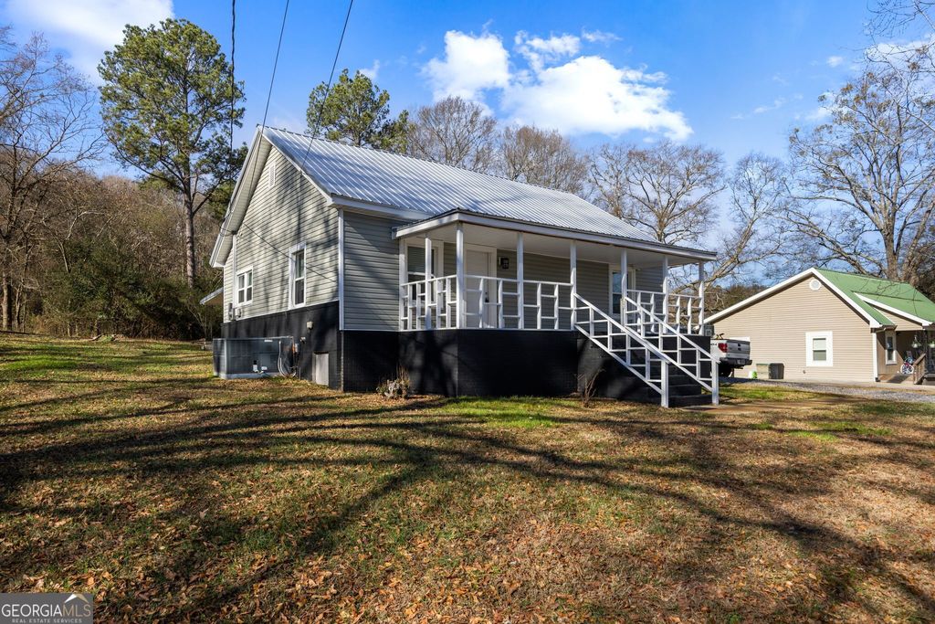 Photo of 743 Pine St, Trion, GA 30753 (MLS # 10664737)