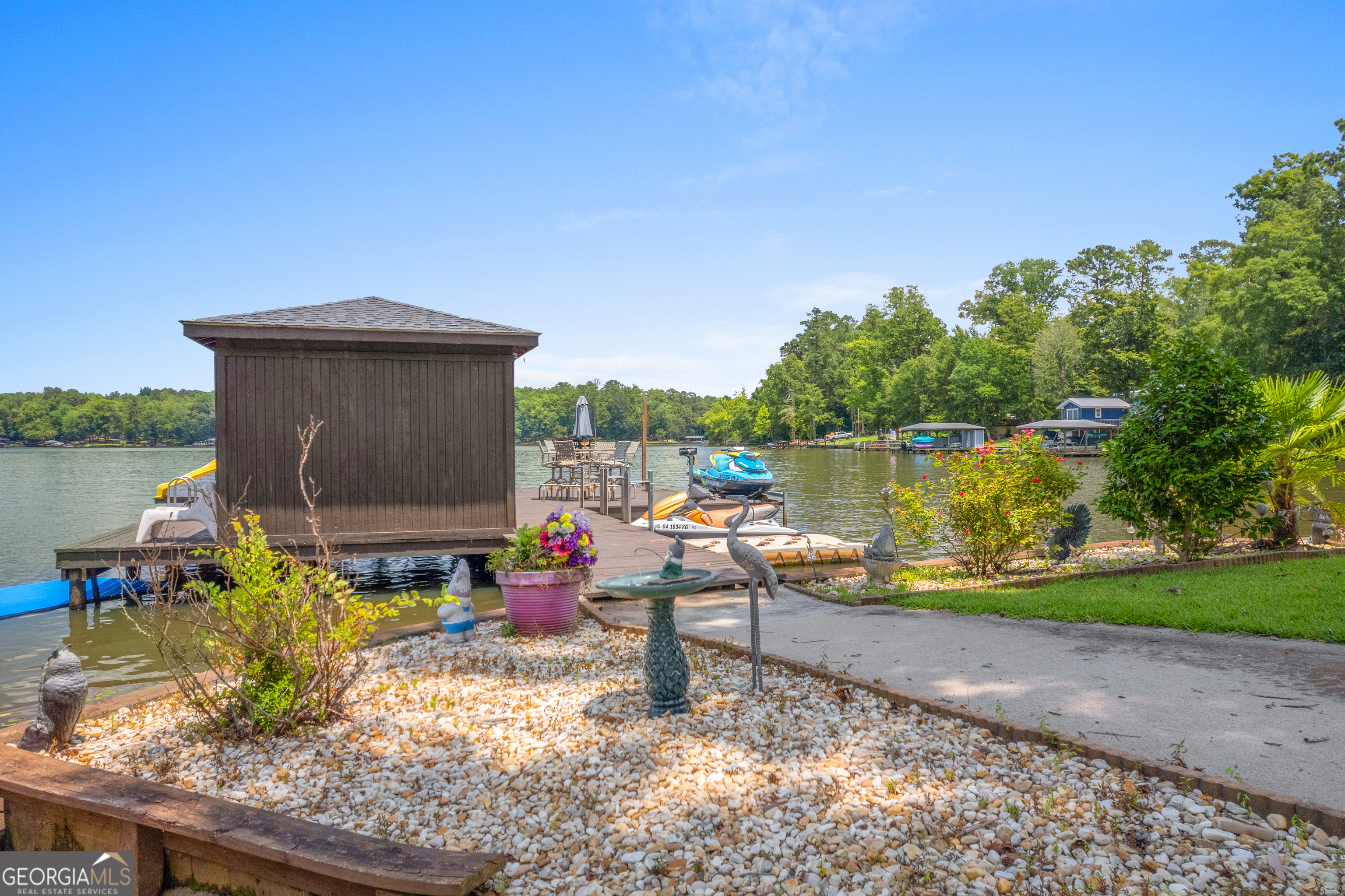 118 & 120 Buckeye LN NW