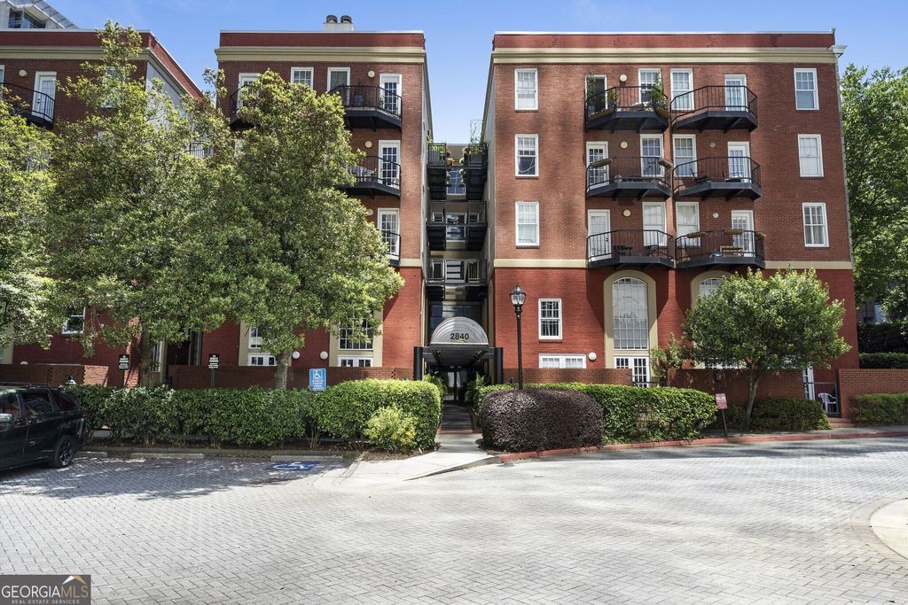 Photo of 2840 Peachtree Road NW #406, Atlanta, GA 30305 (MLS # 10740925)