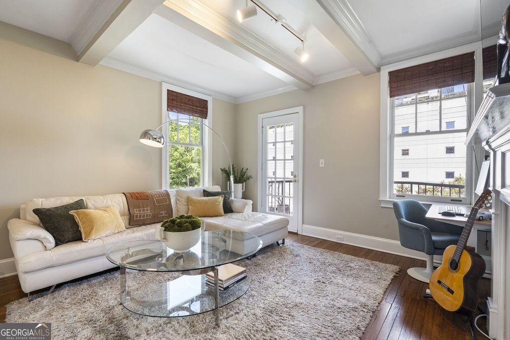 Photo of 2840 Peachtree Road NW #406, Atlanta, GA 30305 (MLS # 10740925)