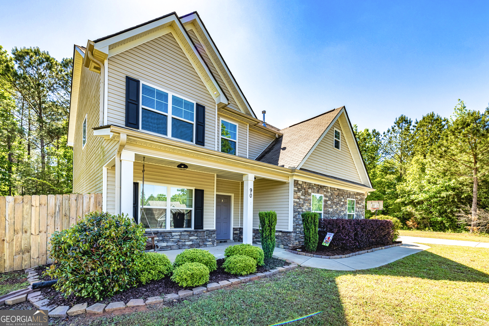 90 Flat Creek DR