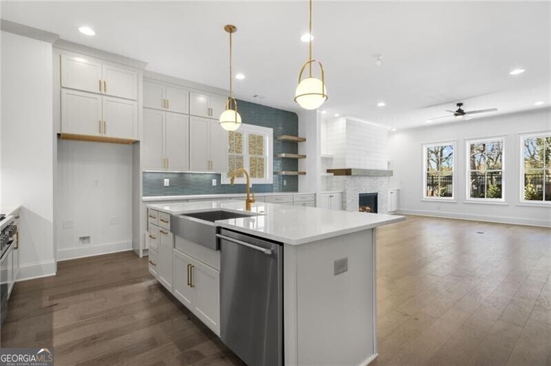 Tucker, Georgia 30084, United States, 5 Bedrooms Bedrooms, ,6 BathroomsBathrooms,Residential,Active,30496