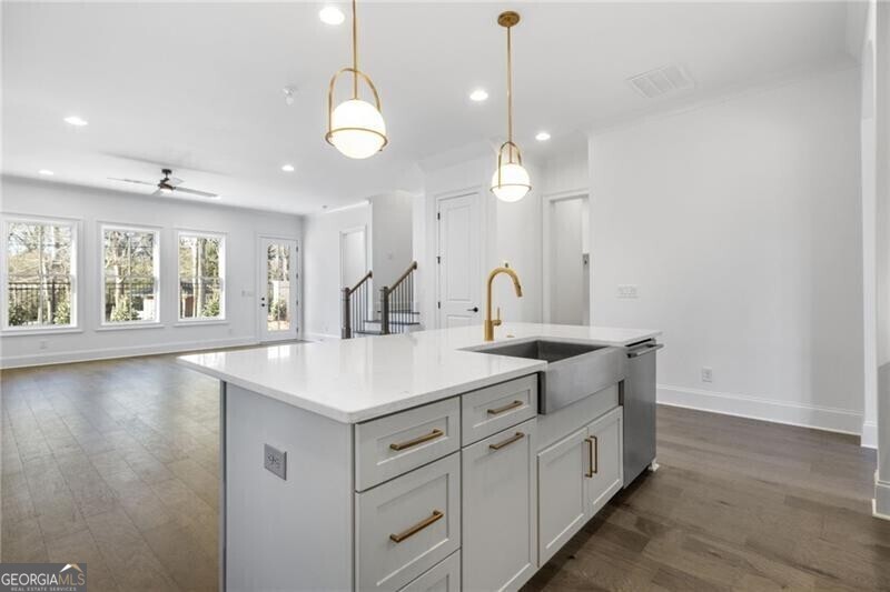 Tucker, Georgia 30084, United States, 5 Bedrooms Bedrooms, ,6 BathroomsBathrooms,Residential,Active,30496