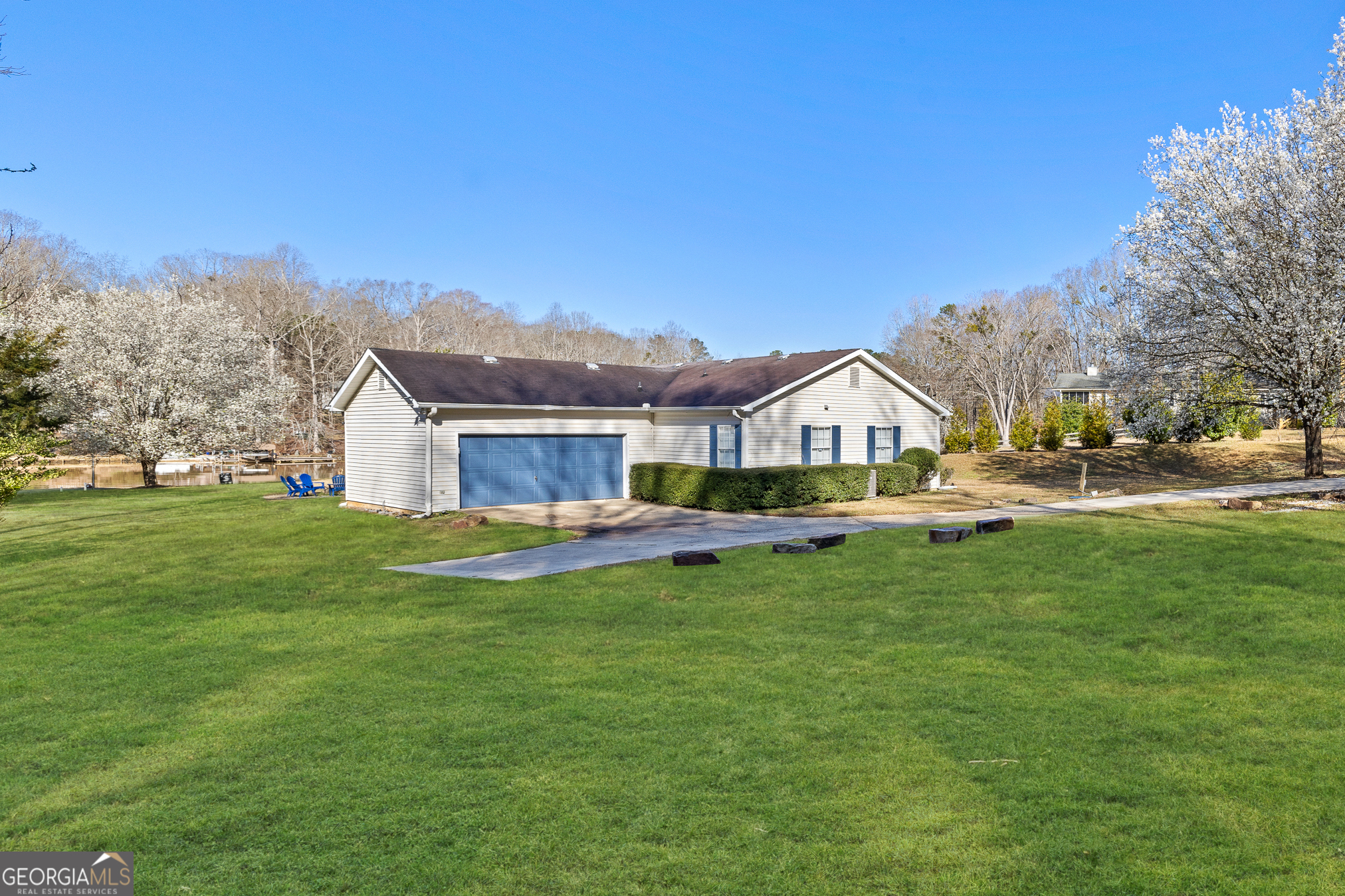 225 E River Bend DR