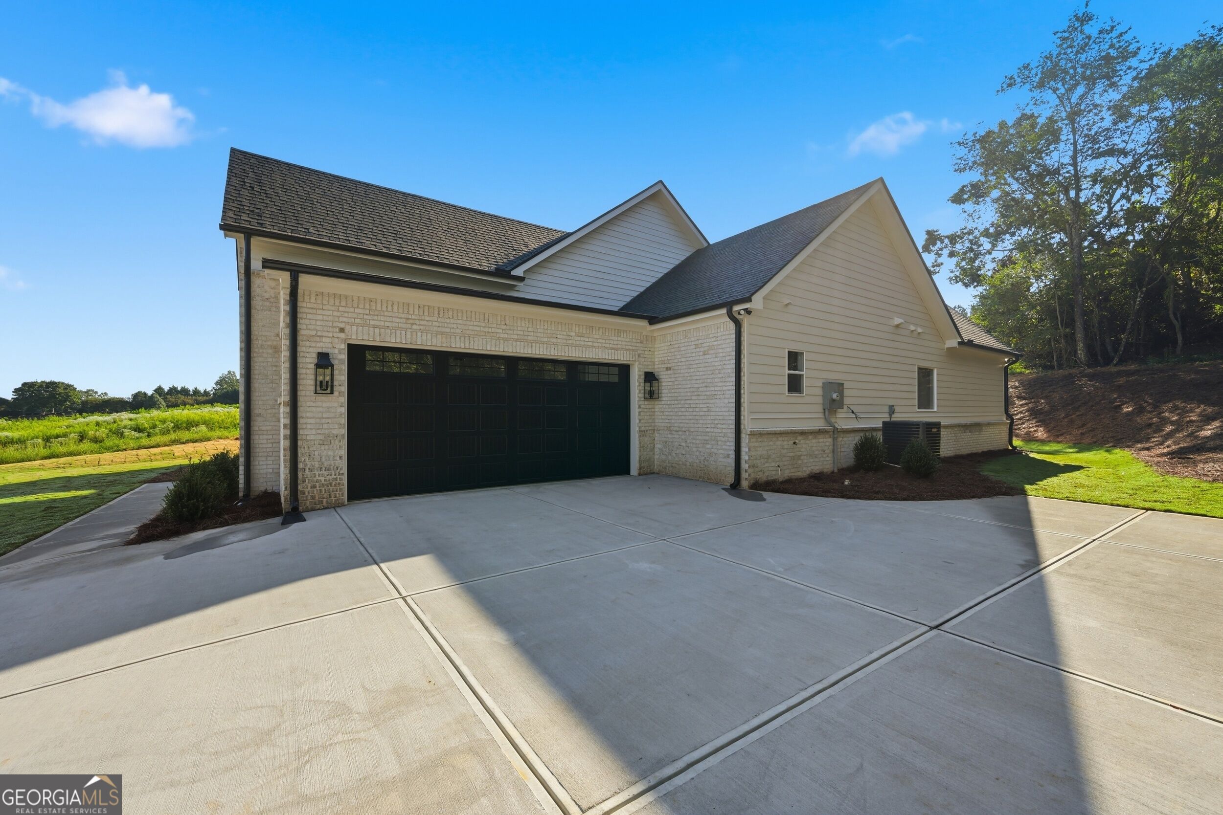 1831 Bermuda AVE