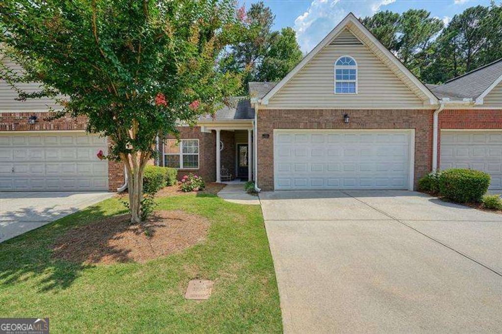 Photo of 2521 EDEN RIDGE Lane #7, Acworth, GA 30101 (MLS # 10625082)