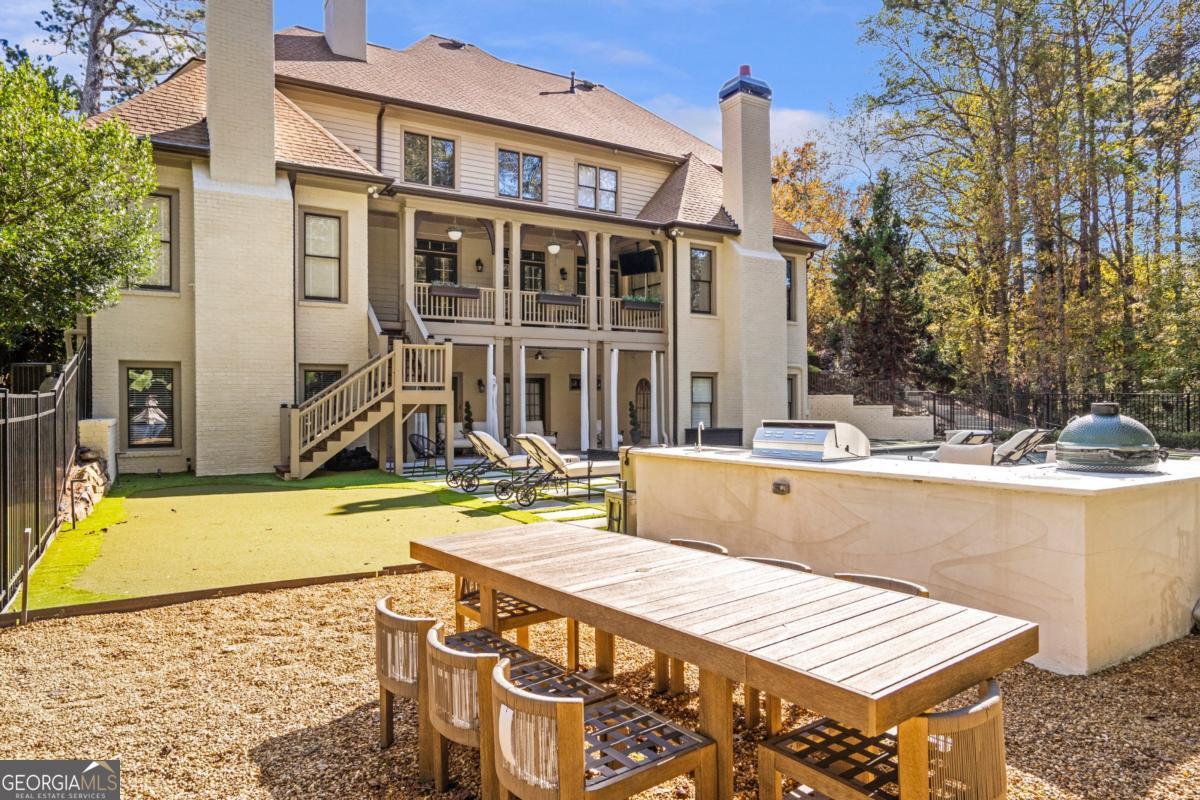 White Columns - Residential