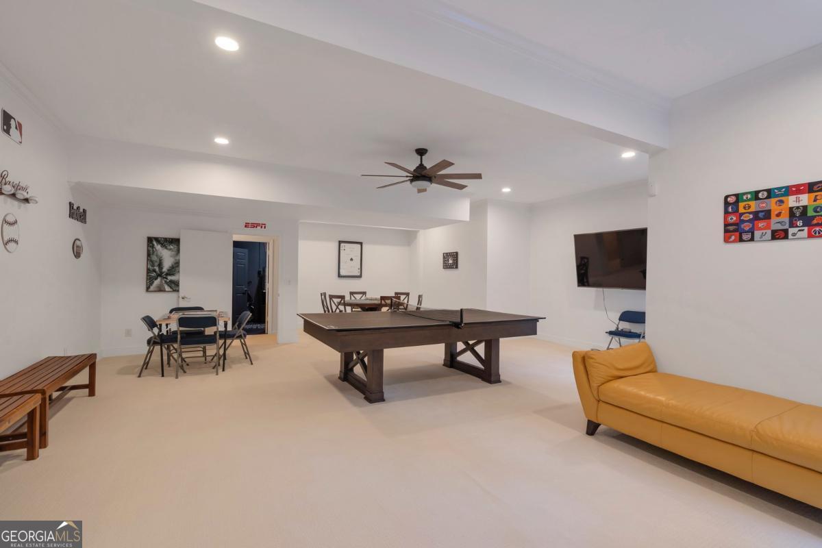 White Columns - Residential