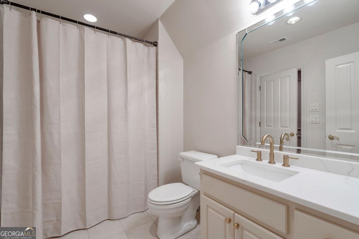 White Columns - Residential