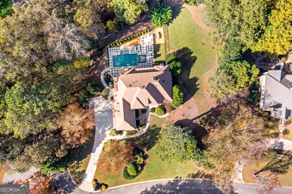 White Columns - Residential