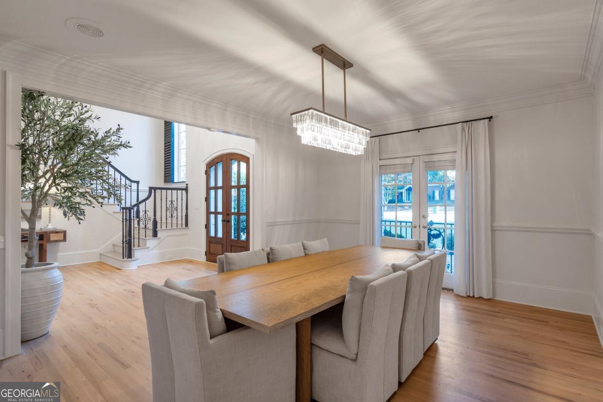 White Columns - Residential