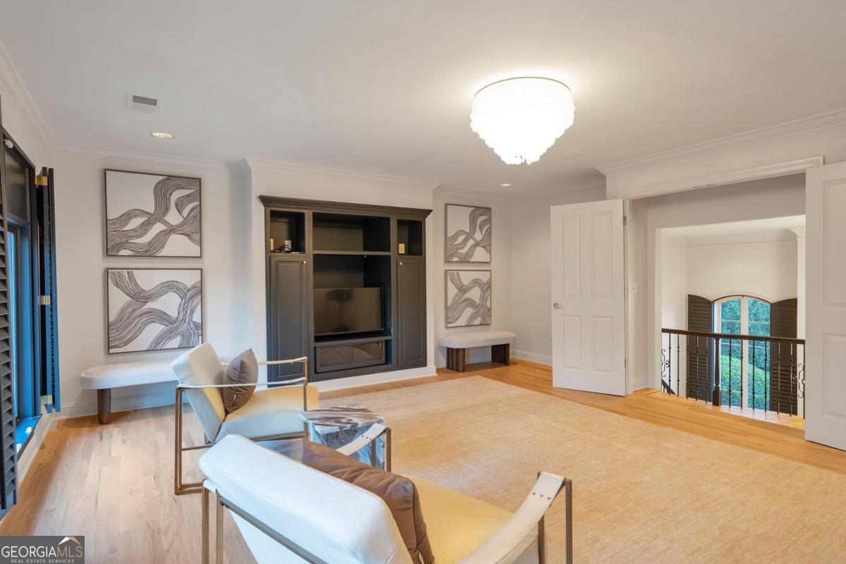 White Columns - Residential