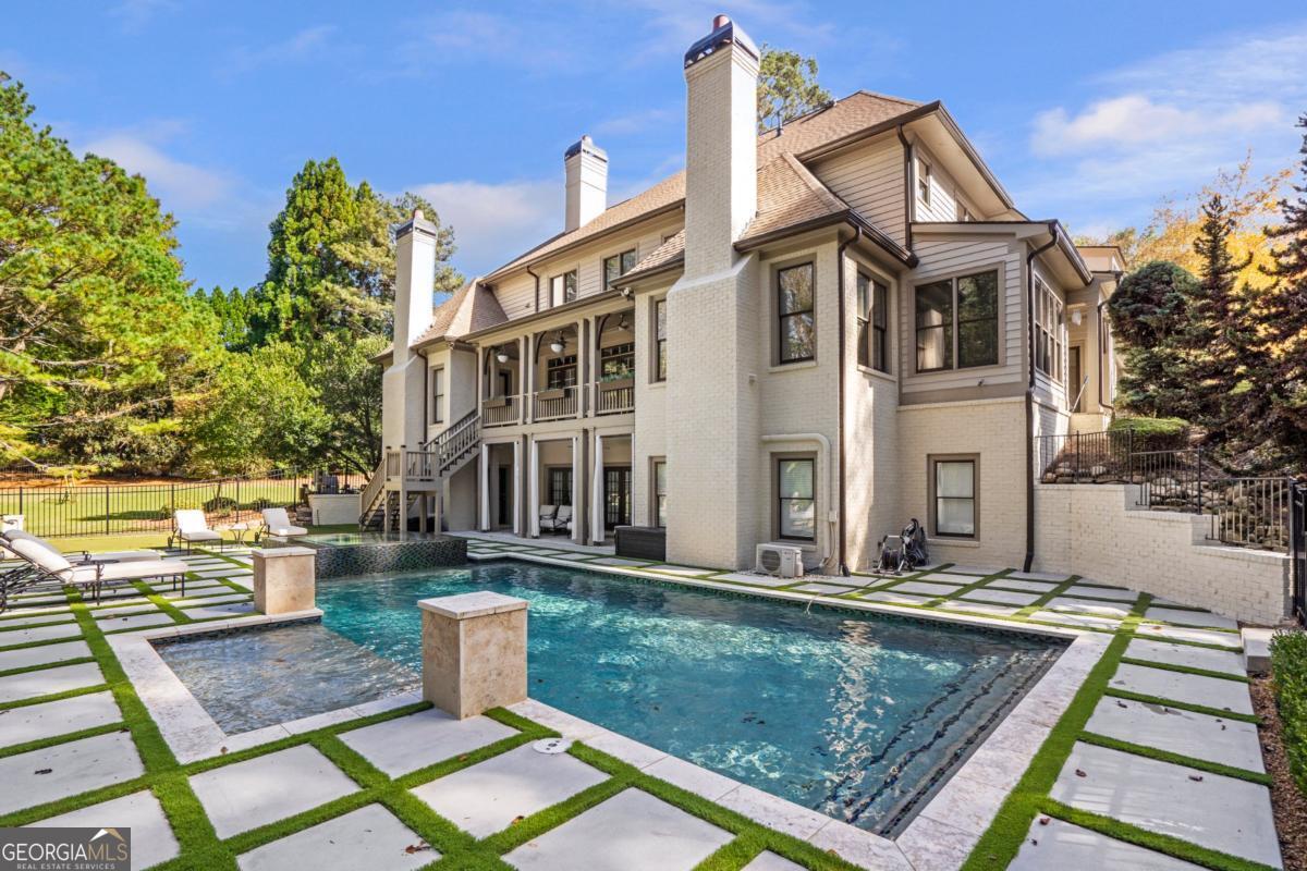 White Columns - Residential