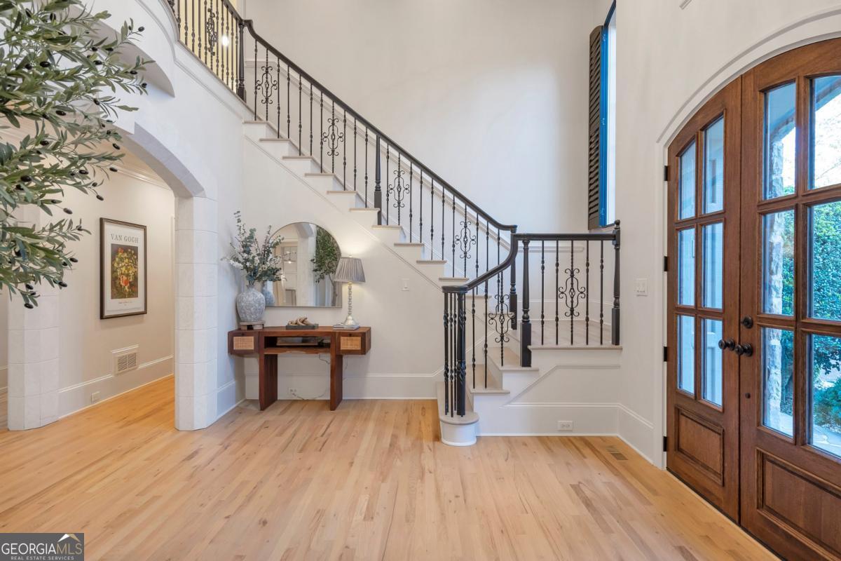 White Columns - Residential