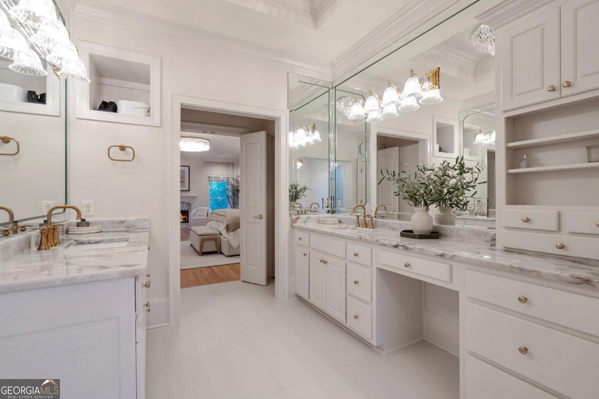 White Columns - Residential