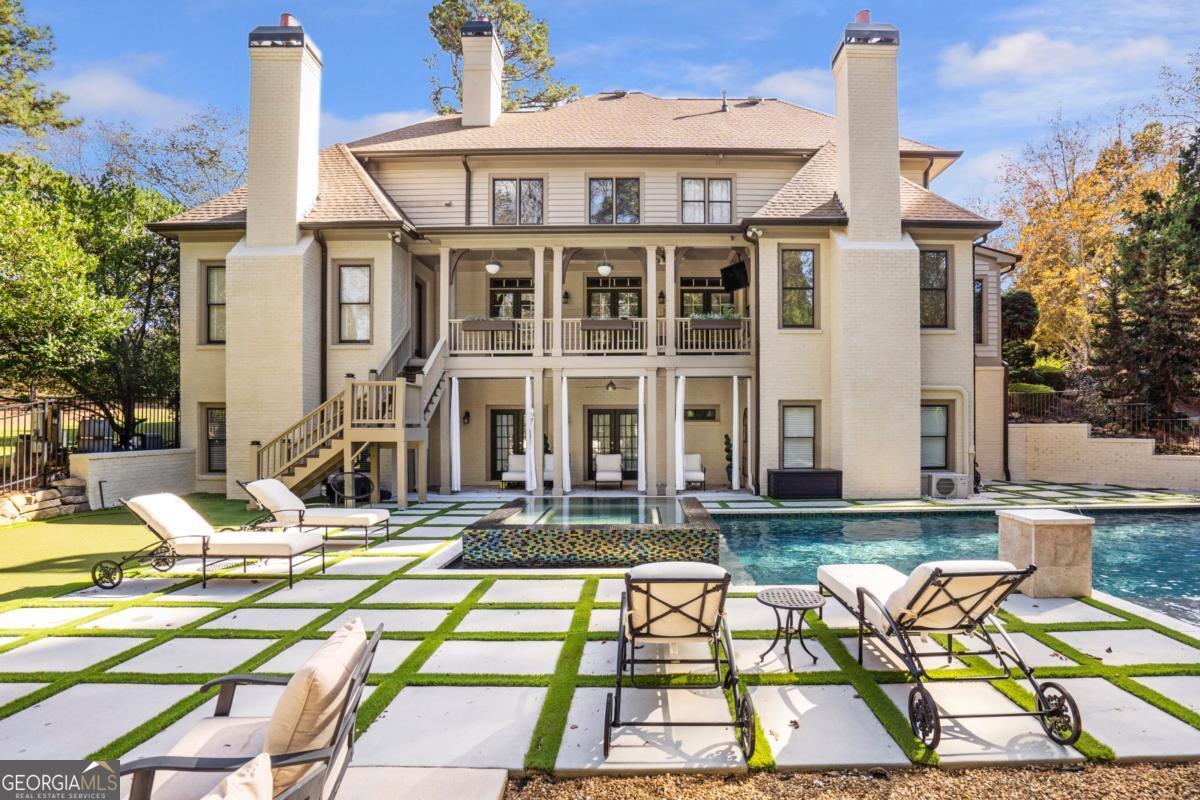 White Columns - Residential