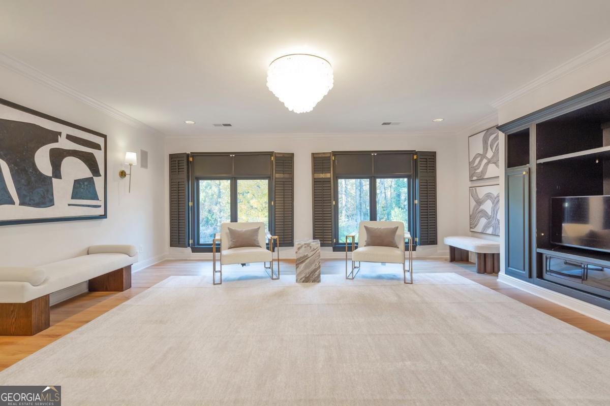 White Columns - Residential