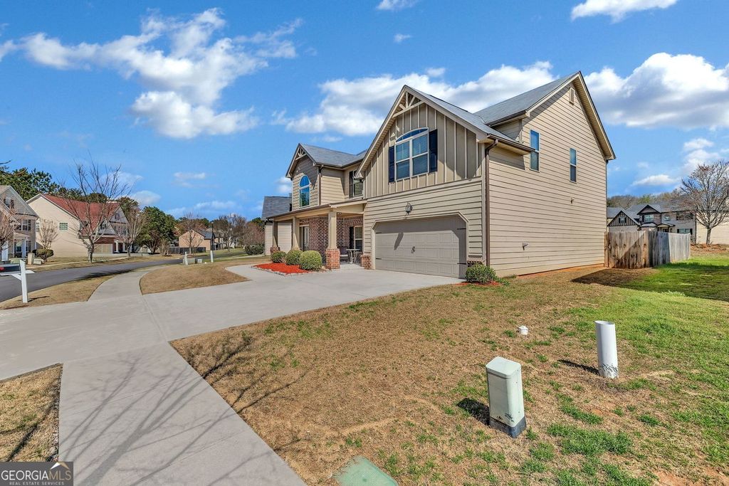 Photo of 4548 Woodgate Hill Trail, Snellville, GA 30039 (MLS # 10708338)