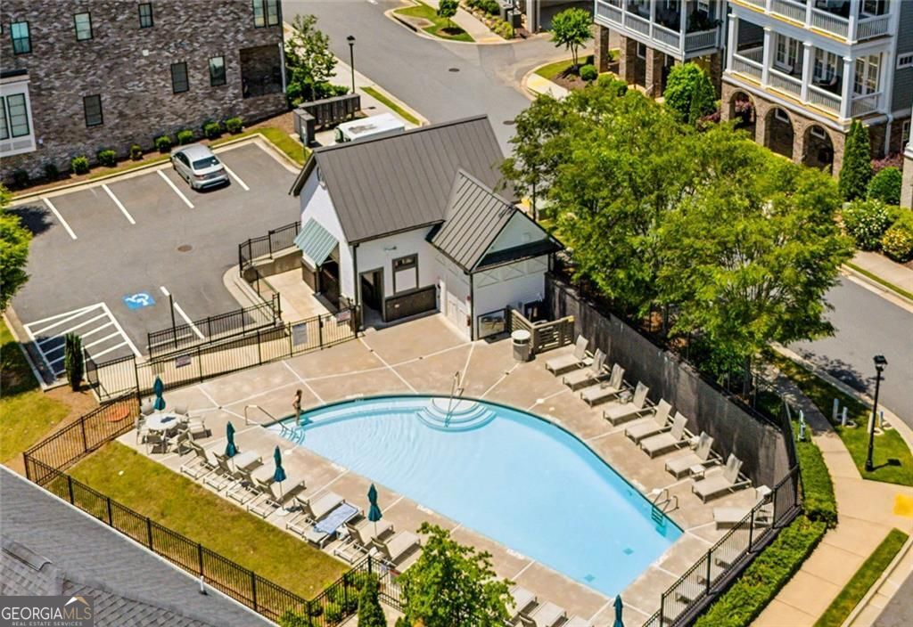 Sandy Springs, Georgia 30328, United States, 3 Bedrooms Bedrooms, ,4 BathroomsBathrooms,Residential,Active,204729