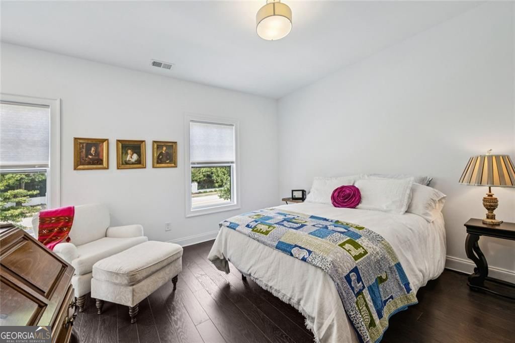 Sandy Springs, Georgia 30328, United States, 3 Bedrooms Bedrooms, ,4 BathroomsBathrooms,Residential,Active,204729