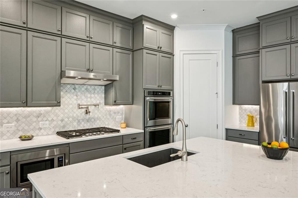 Sandy Springs, Georgia 30328, United States, 3 Bedrooms Bedrooms, ,4 BathroomsBathrooms,Residential,Active,204729