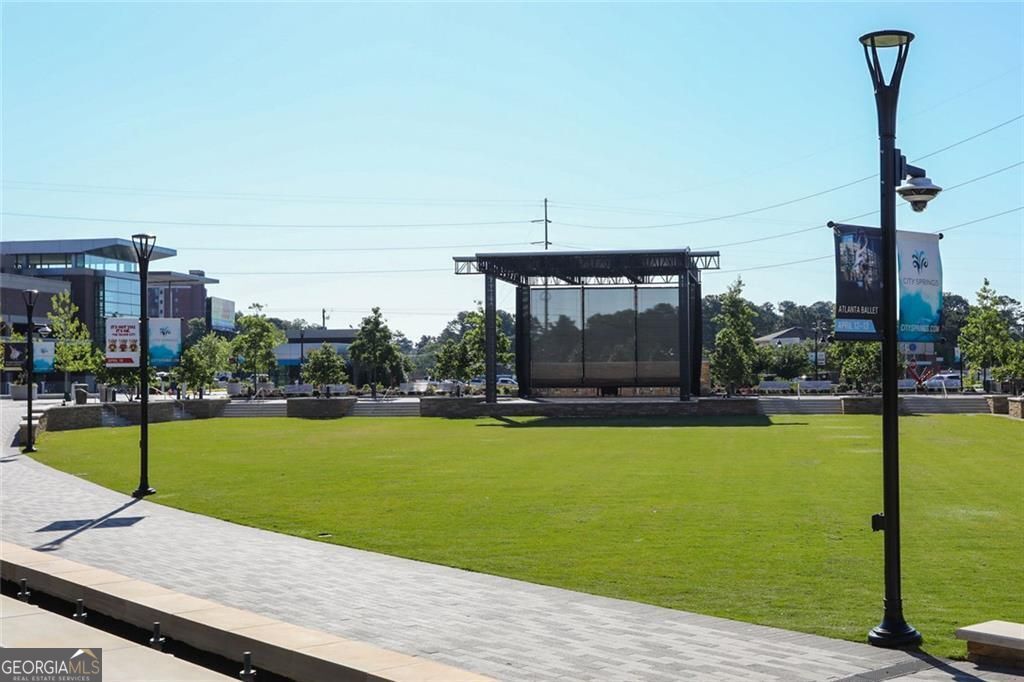 Sandy Springs, Georgia 30328, United States, 3 Bedrooms Bedrooms, ,4 BathroomsBathrooms,Residential,Active,204729