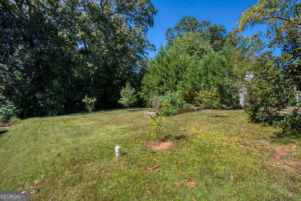 Photo of 1818 Greystone Road NW, Atlanta, GA 30318 (MLS # 10625204)