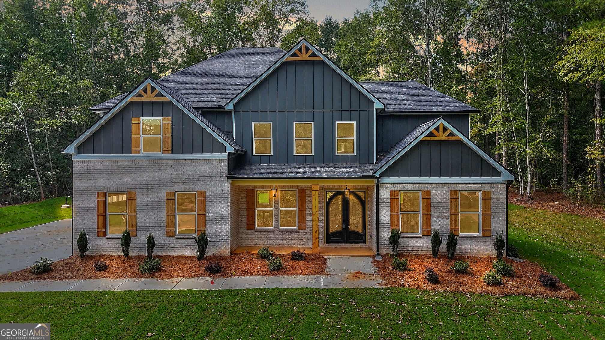 299 Claiborne WAY