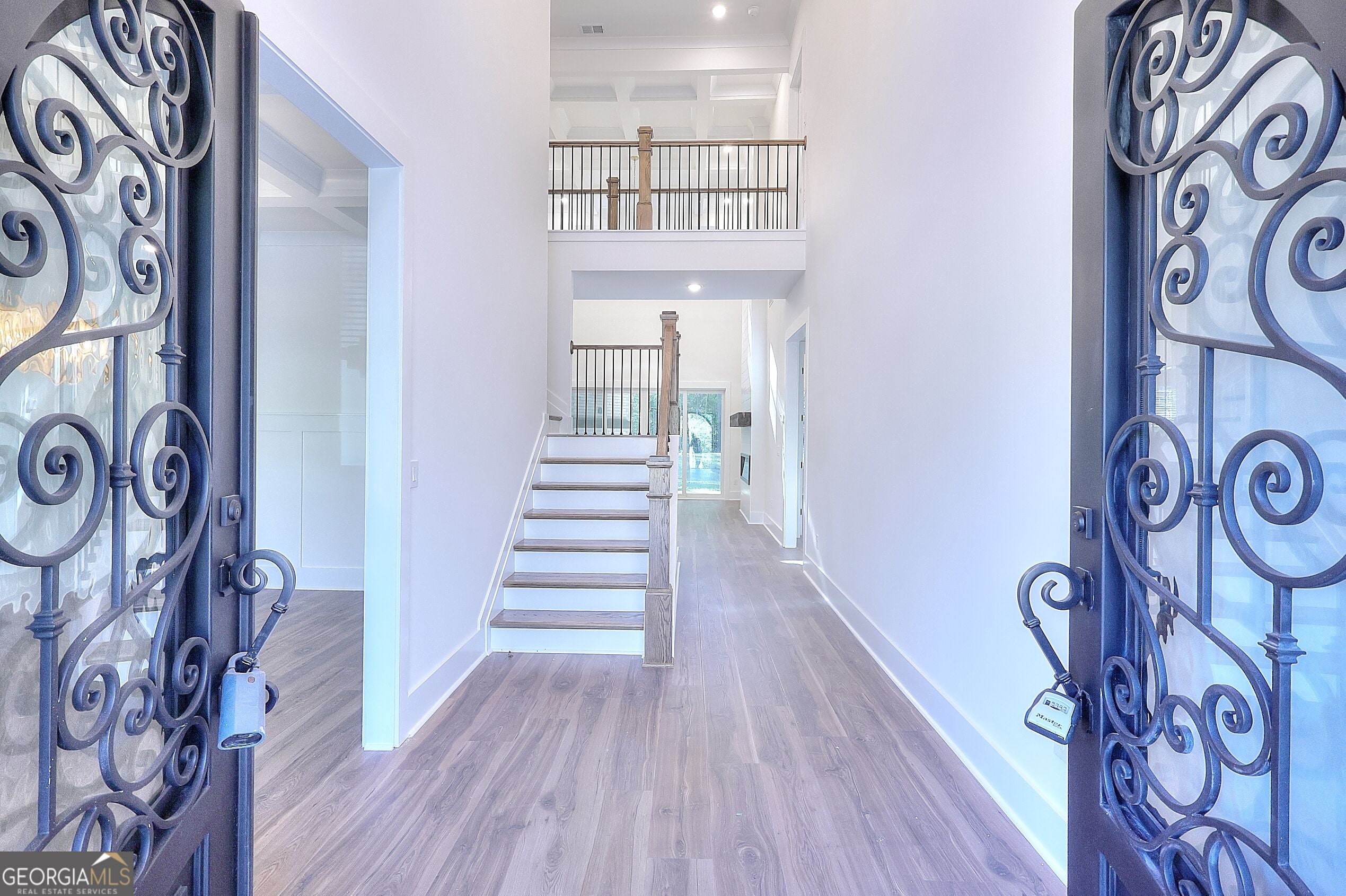 299 Claiborne WAY