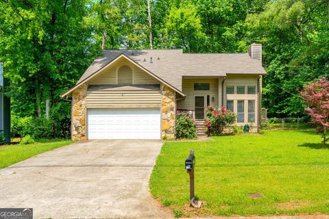 1131 Bailing DR Lawrenceville GA 30043