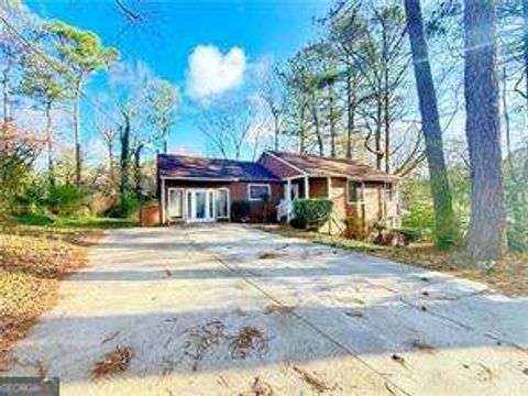 1445 Diplomat DR Riverdale GA 30296
