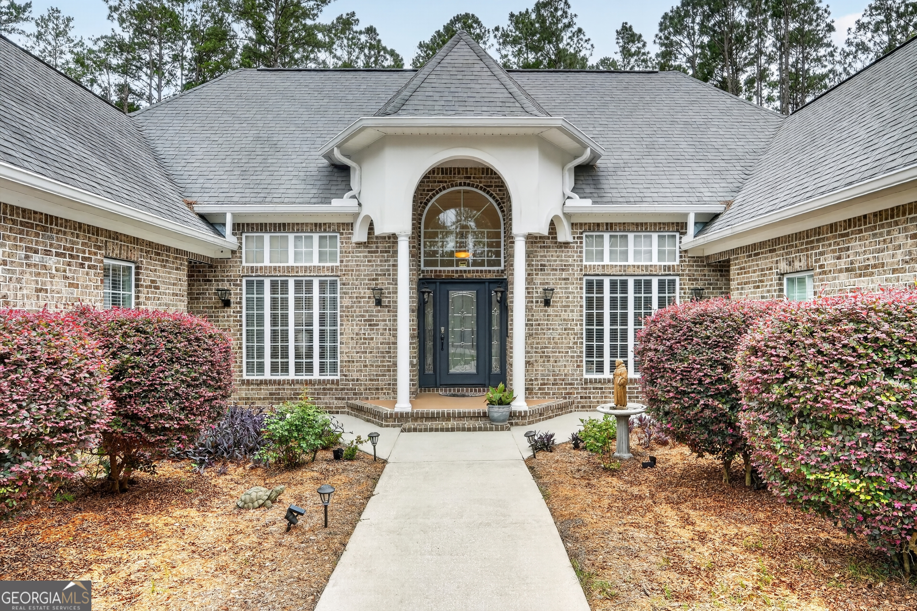 1628 Stanford DR