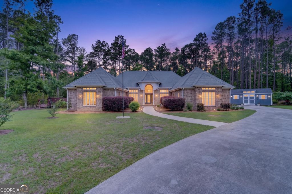 Photo of 1628 Stanford Drive, Statesboro, GA 30461 (MLS # 10774949)