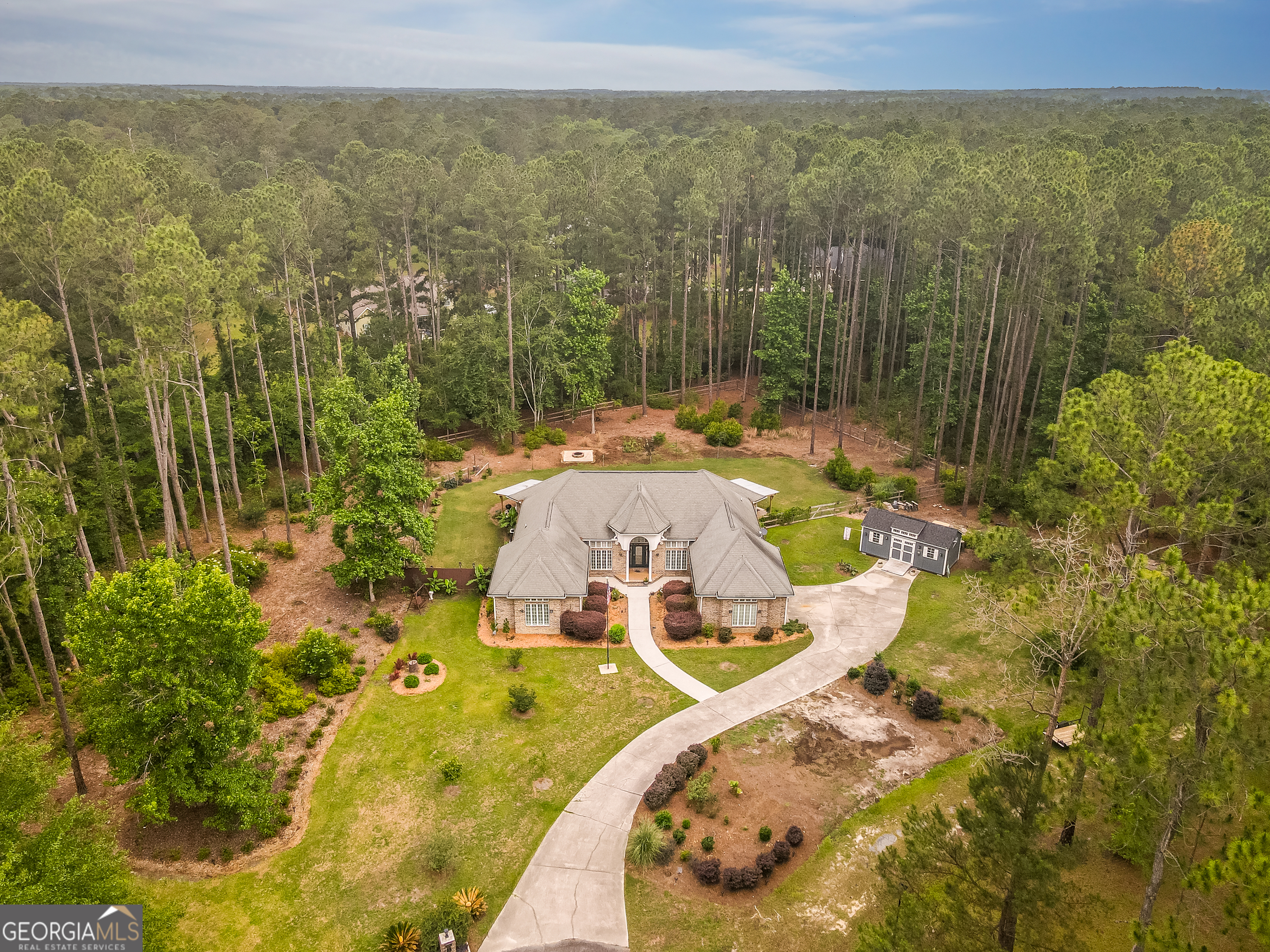 1628 Stanford DR