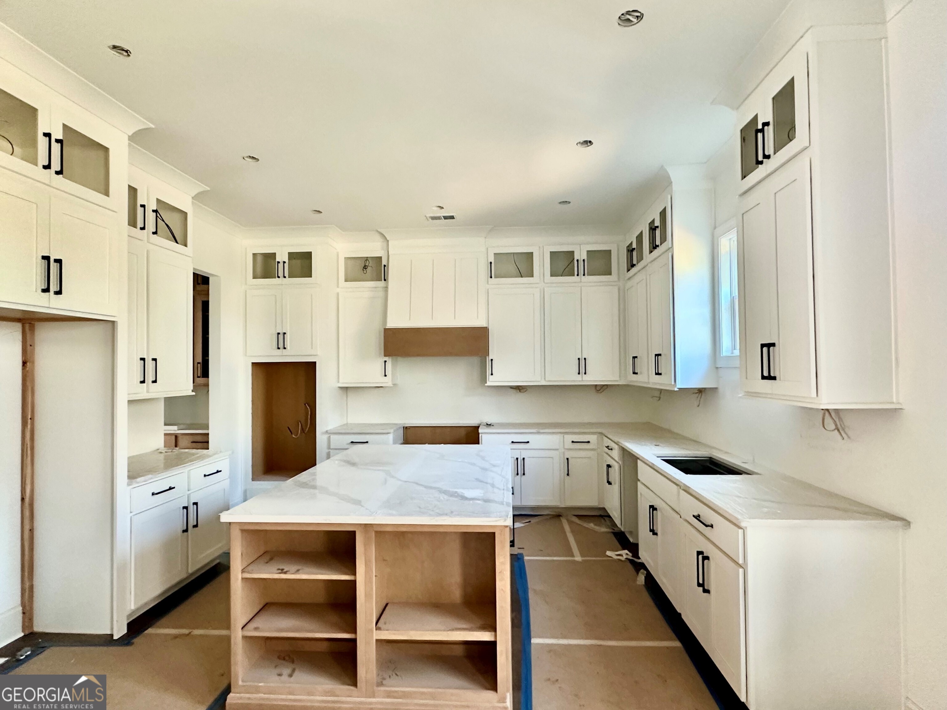 ADDISON HEIGHTS - Residential
