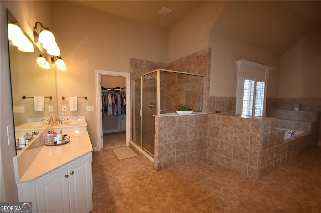 Buford, Georgia 30519, United States, 5 Bedrooms Bedrooms, ,4 BathroomsBathrooms,Residential,Active,178560