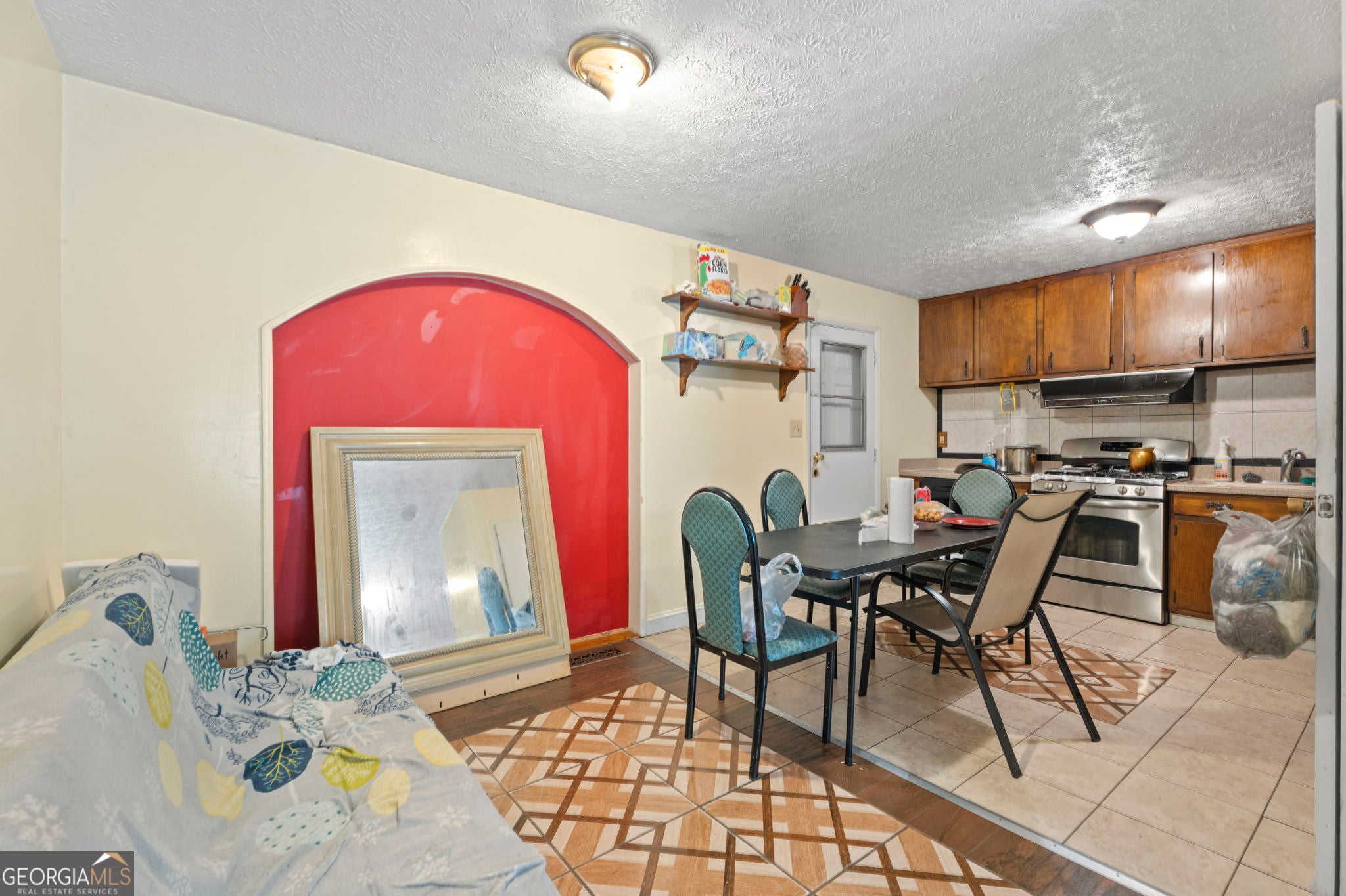 623 Nassau ST