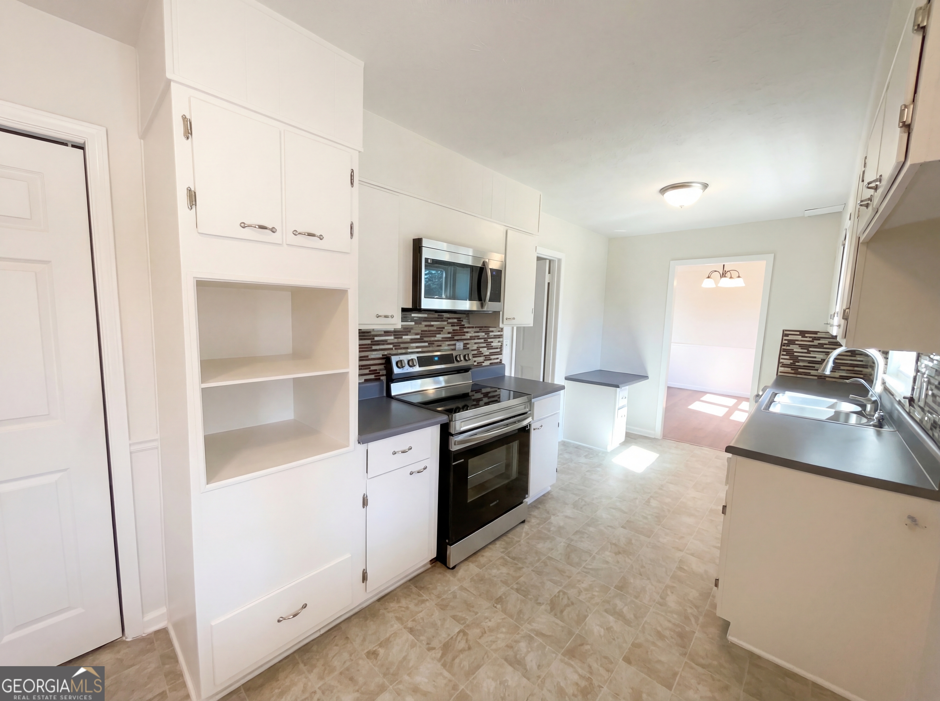 2289 Country Club DR SE