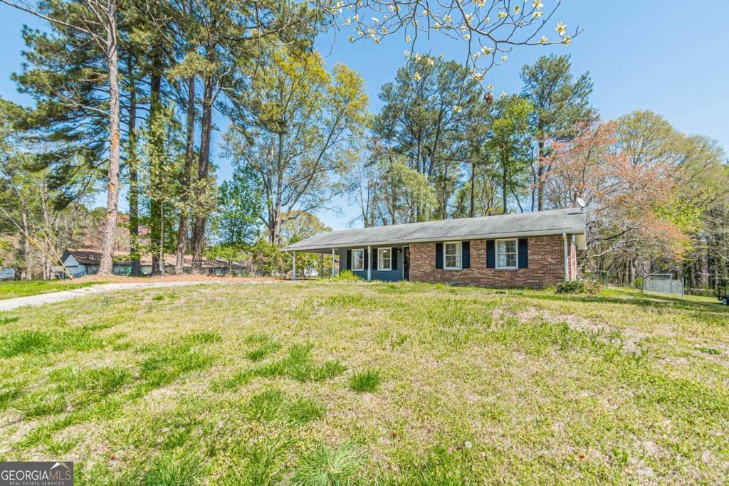 Photo of 926 Live Oak Court, Lawrenceville, GA 30046 (MLS # 10701590)