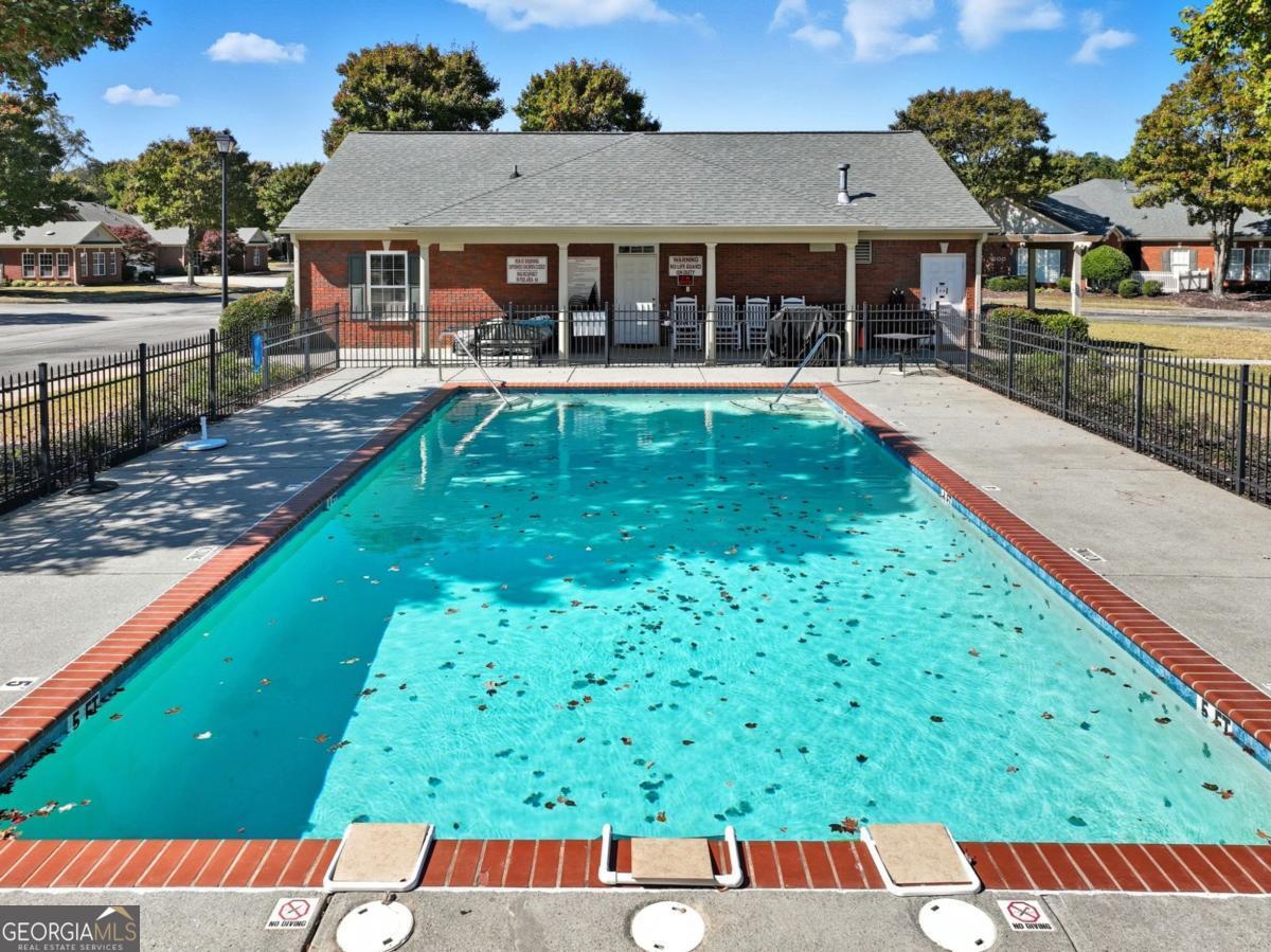 119 Holiday RD 201