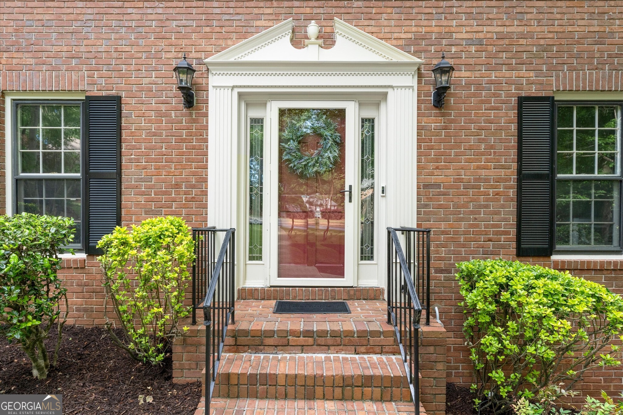1025 Charlton TRCE SW