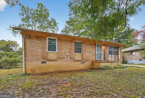 Photo of 8207 Dunellen Lane, Jonesboro, GA 30238 (MLS # 10636581)