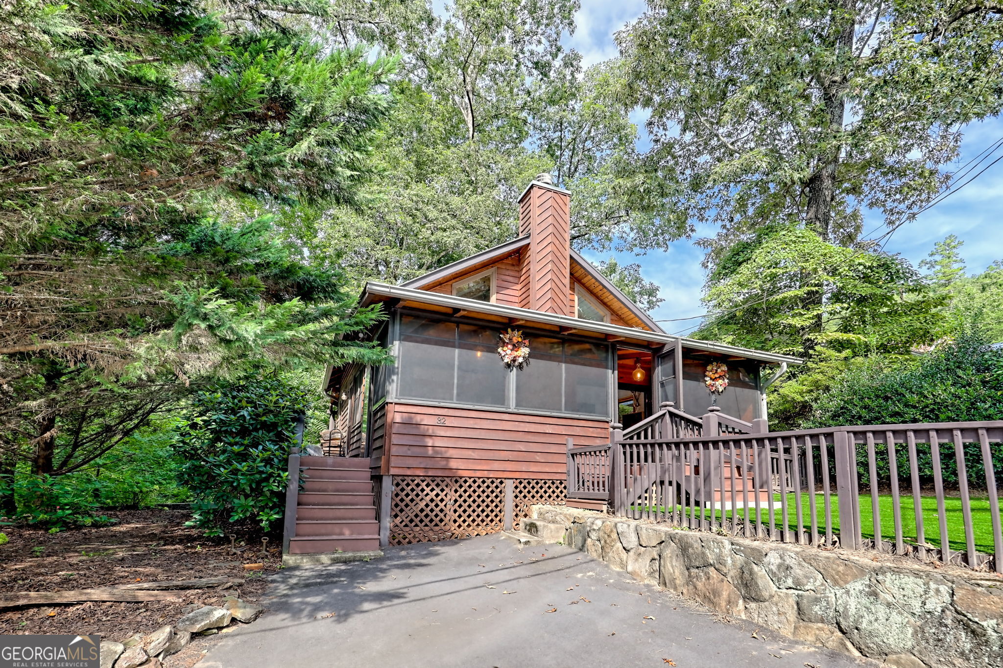 Clayton, Georgia 30525, United States, 2 Bedrooms Bedrooms, ,2 BathroomsBathrooms,Residential,Active,201042