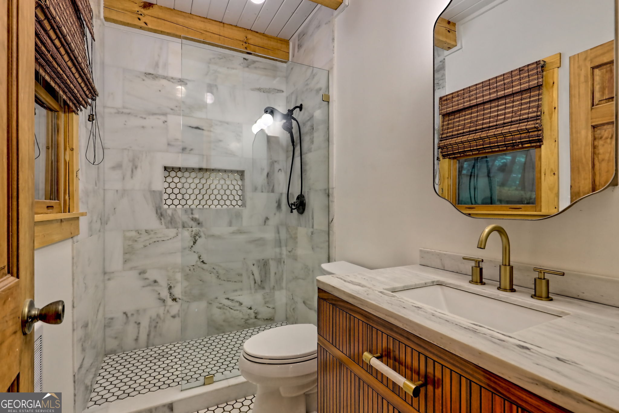 Clayton, Georgia 30525, United States, 2 Bedrooms Bedrooms, ,2 BathroomsBathrooms,Residential,Active,201042